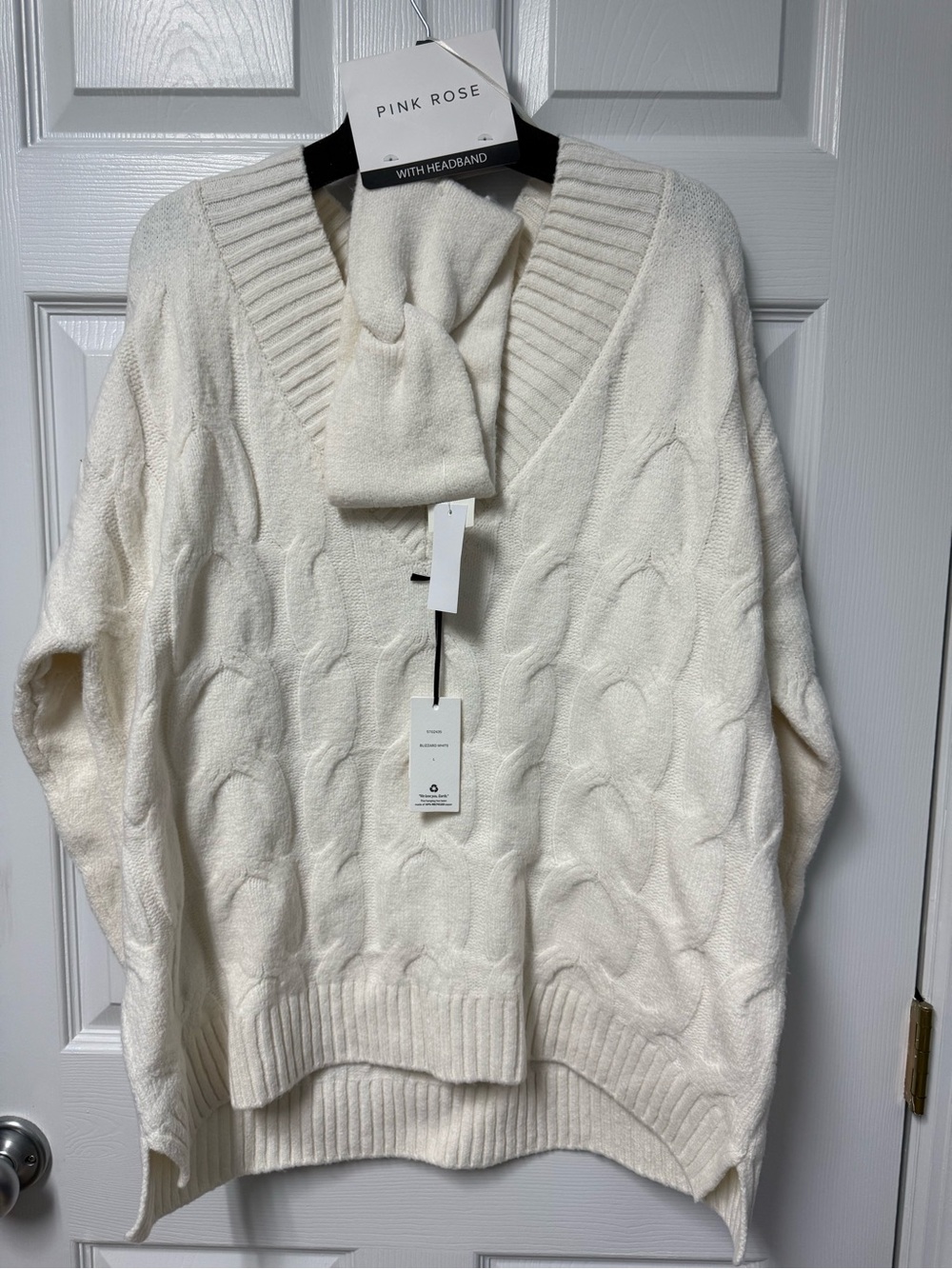 Pink Rose Ivory Cable-Knit V-Neck Sweater with Headband